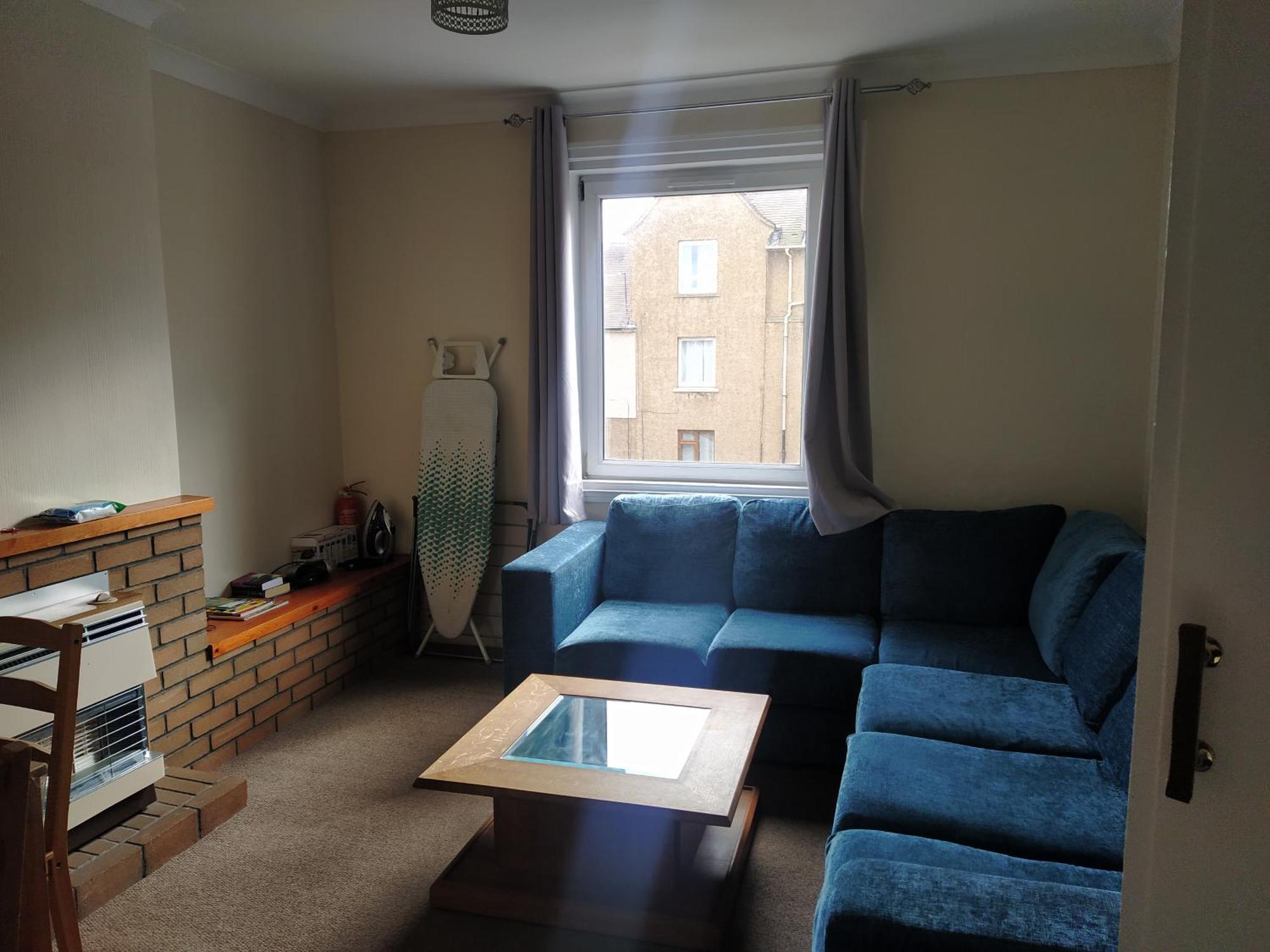 Self Catering 2 Bedroom Flat, Frequent Buses, 1-Minute Walk To Bus Stop, 20 Minutes To City Center Эдинбург Экстерьер фото